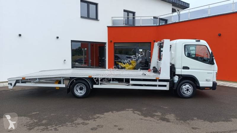 Furgoneta Fuso