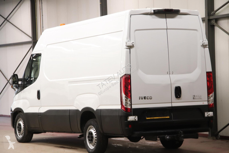Bedrijfswagen Iveco 35S14V 2.3 FINANCIAL LEASE...