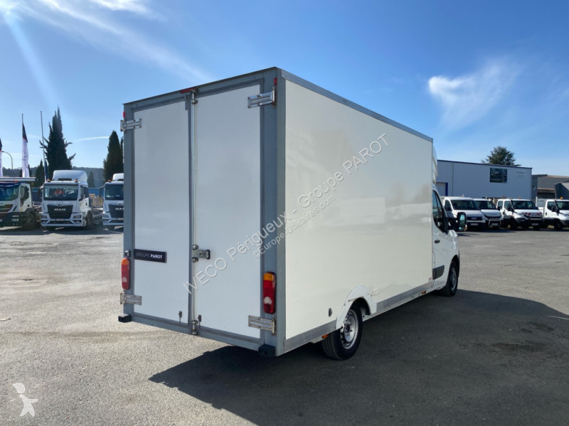 Autoutilitară Renault F3500 L2H2 2.3 dCi 135ch...