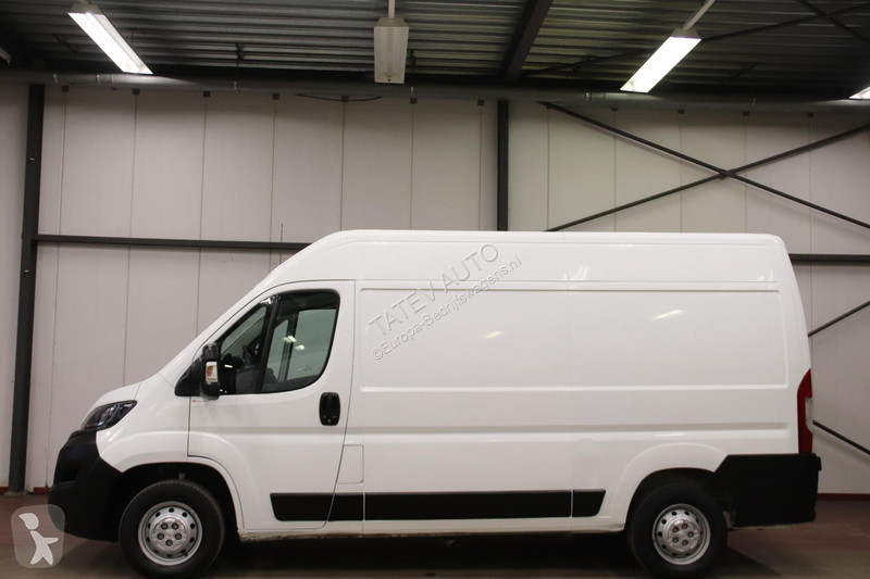 Furgoneta Peugeot 140 PK L2H2...