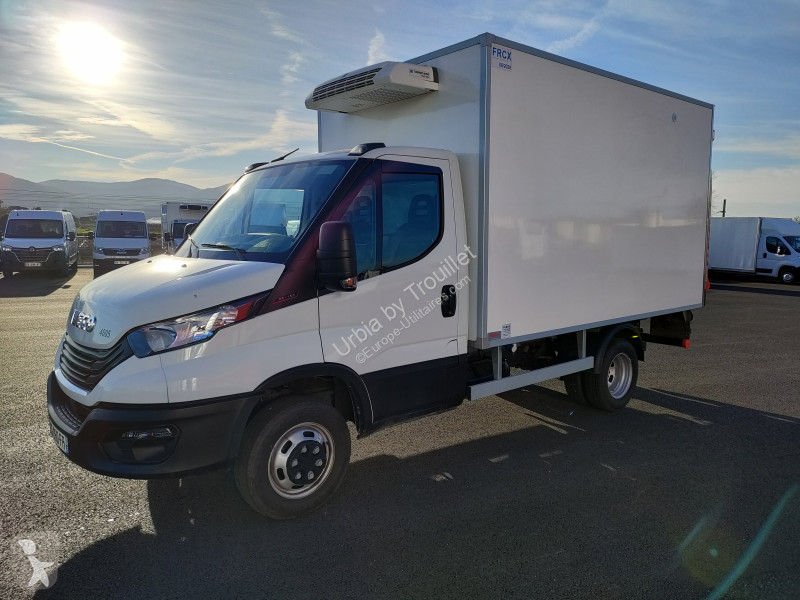 Véhicule utilitaire Iveco FRIGO 12M3 160 CV...