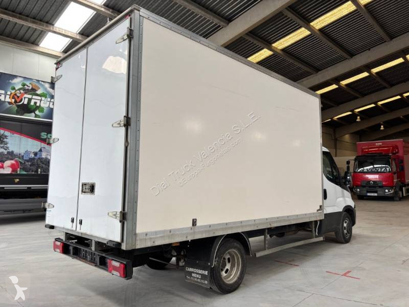 Furgoneta Iveco