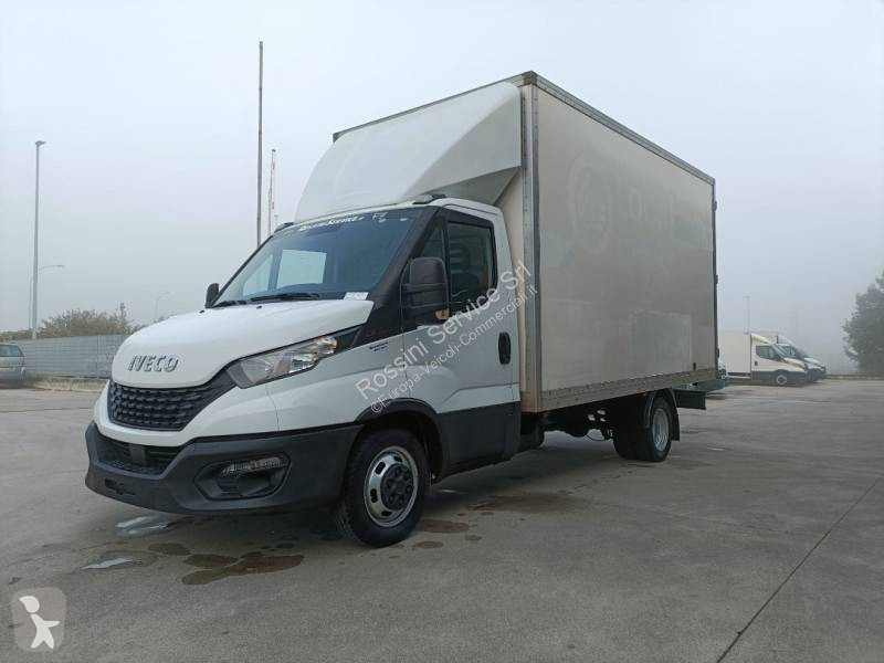 Furgoneta Iveco