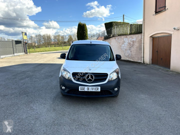 Furgoneta Mercedes