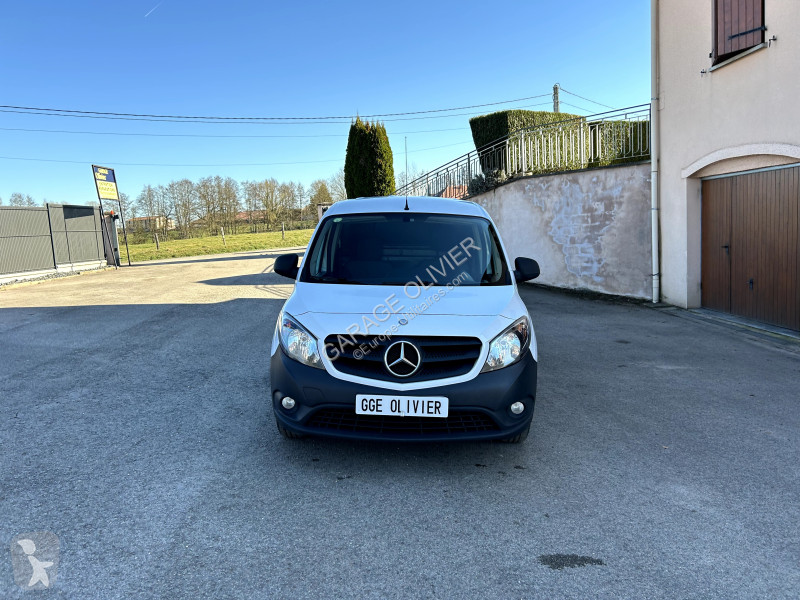 Véhicule utilitaire Mercedes Long 109 1.5 CDI...