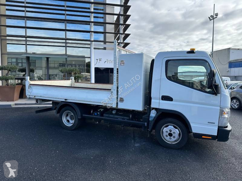 Furgoneta Mitsubishi Fuso