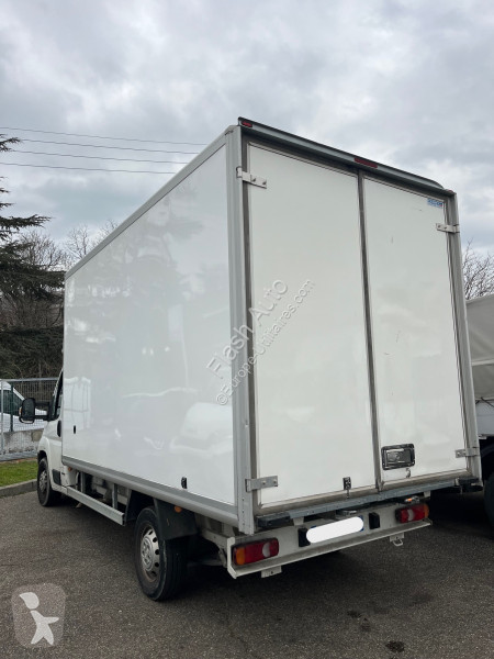 Véhicule utilitaire Peugeot BOXER CAISSE 20M3...