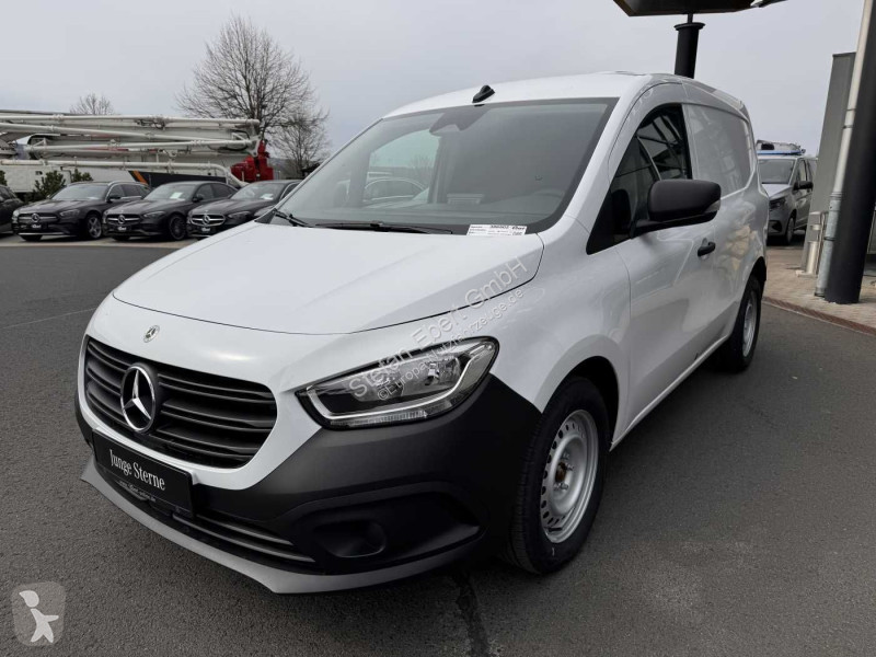 عربة نفعية Mercedes 110 CDI Klima Kamera MBUX...