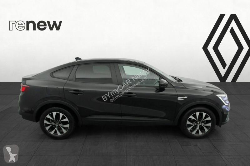 Autoutilitară Renault Arkana mild hybrid 140...