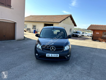 Furgoneta Mercedes