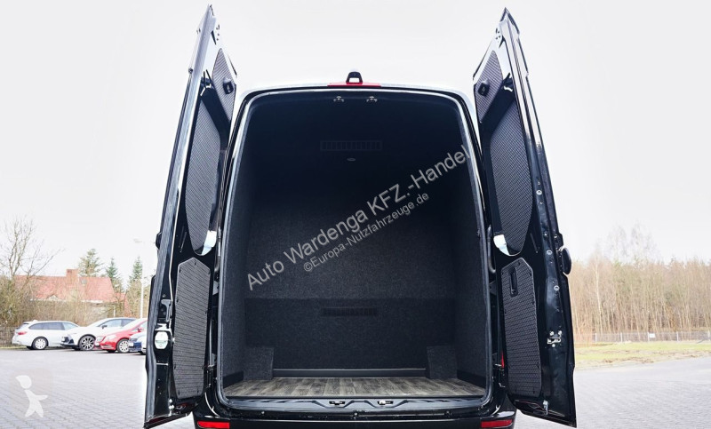 Mercedes 319 Transporter