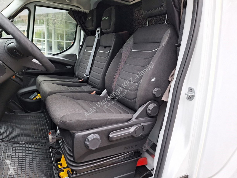 عربة نفعية Iveco 70c18