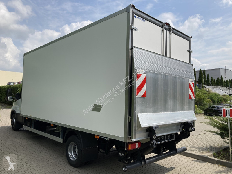 Furgoneta Iveco 70C18 Kühlkoffer LBW BÃR