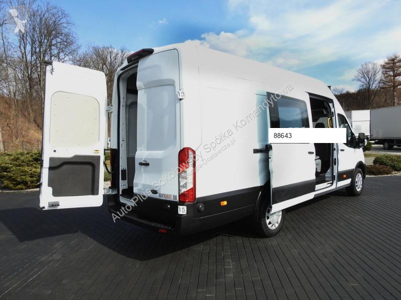 Véhicule utilitaire Ford TRANSIT  FURGON...