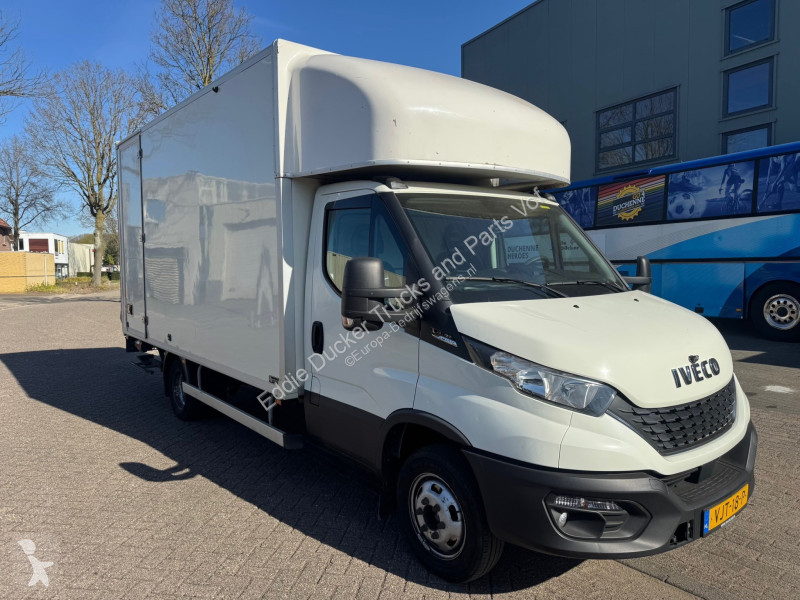 Autoutilitară Iveco 40-180 HI-MATIC EURO 6