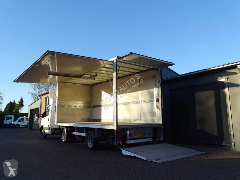 Furgoneta Iveco 35C17 BE PODIUM OPLEGGER 3800...