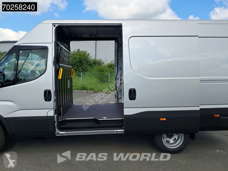 Nyttofordon Iveco 35C21 3.0L Automatik 2x...