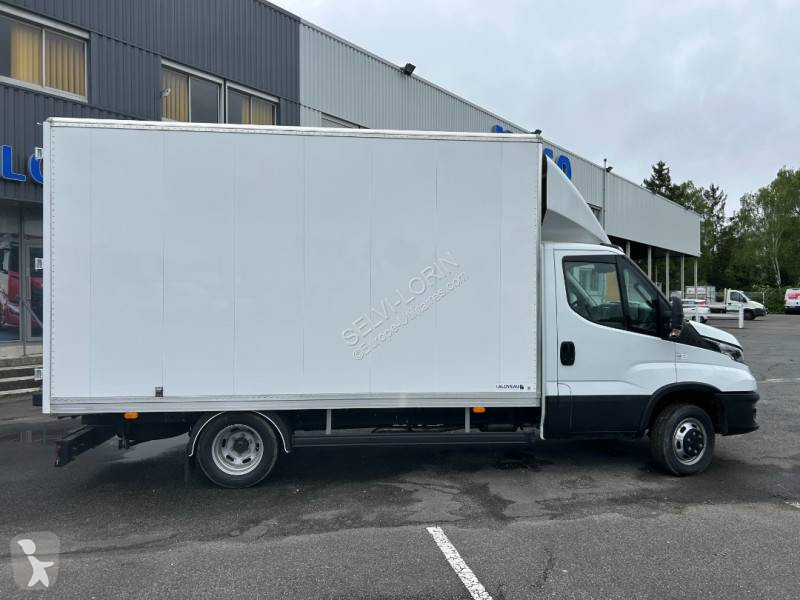 Furgoneta Iveco