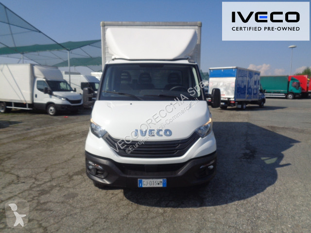 Véhicule utilitaire Iveco DAILY 35C14 - 3750