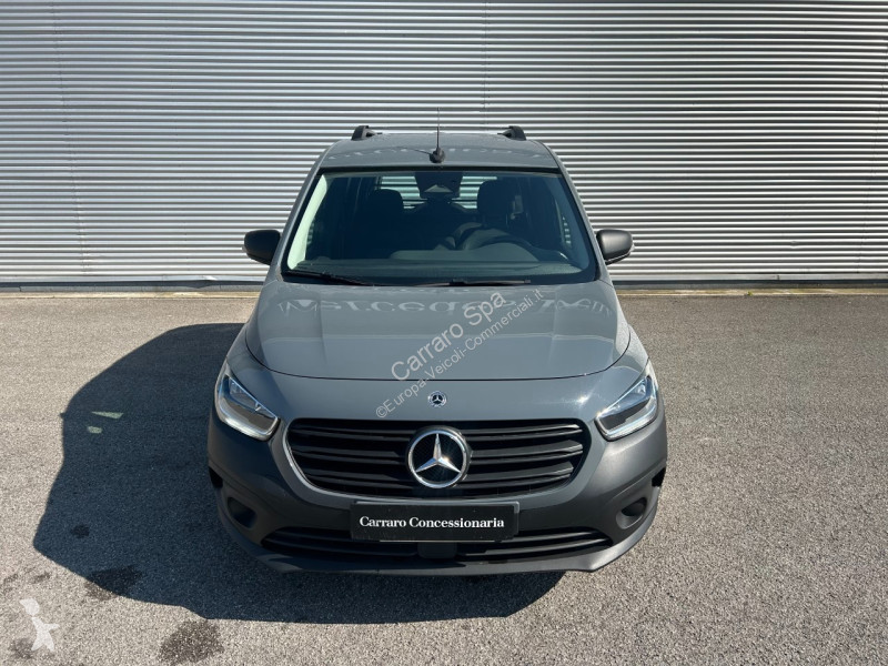 عربة نفعية Mercedes 2021