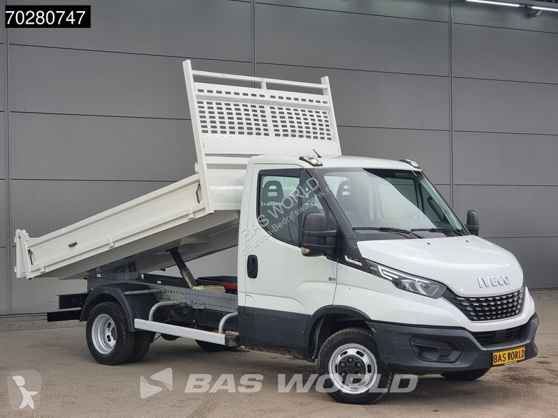 Autoutilitară Iveco 35C18 Open Laadbak 3.0L...