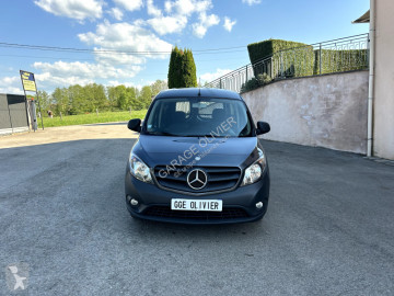 Furgoneta Mercedes