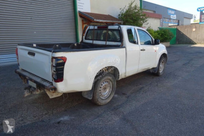 Coche Isuzu
