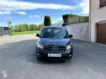 Furgoneta Mercedes