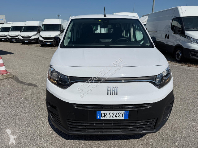Autoutilitară Fiat Doblo Combi N1 1.5 bluehdi...