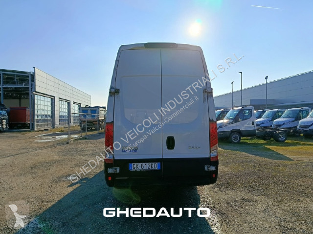 Autoutilitară Iveco Daily V 35.14 2022 - Daily...