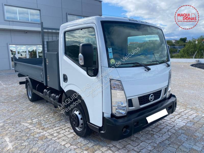 Furgoneta Nissan