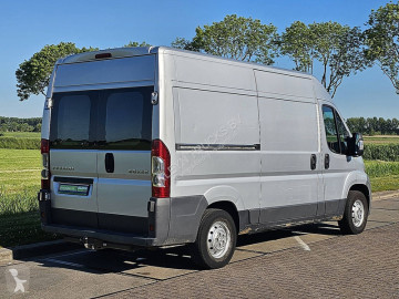 Caja cerrada Peugeot