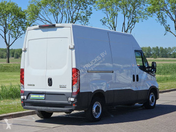 Caja cerrada Iveco