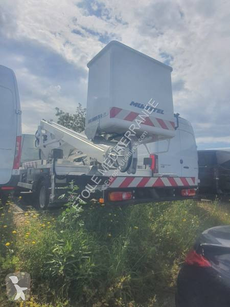 Furgoneta Fuso
