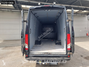 Caja cerrada Iveco
