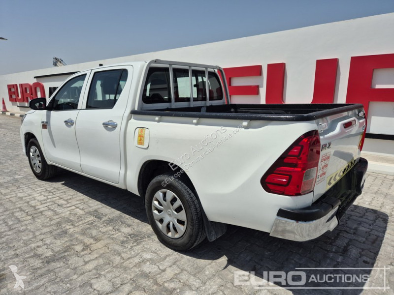 Véhicule utilitaire Toyota Hilux