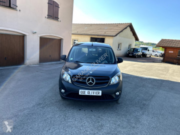 Furgoneta Mercedes