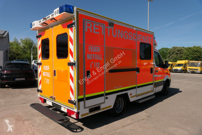 Véhicule utilitaire Mercedes Sprinter 519 CDI...
