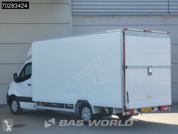 Fourgon utilitaire Mercedes