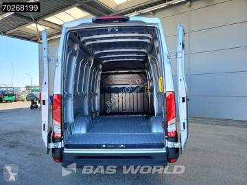Caja cerrada Iveco nueva
