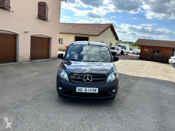 Furgoneta Mercedes