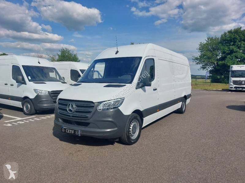 Véhicule utilitaire Mercedes