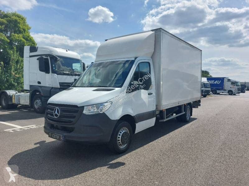 Véhicule utilitaire Mercedes