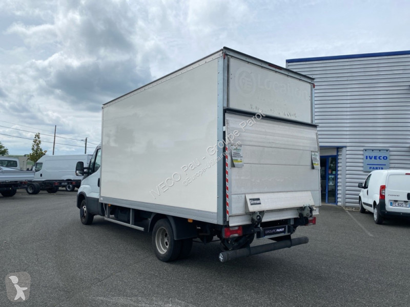 Véhicule utilitaire Iveco 35C16H3.0 empattement...
