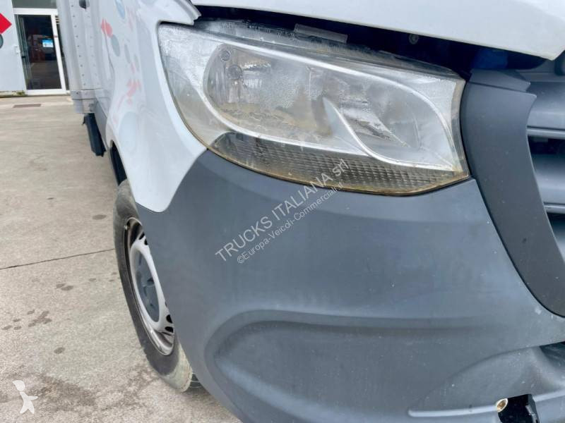 Furgoneta Mercedes
