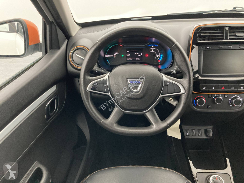Užitkové vozidlo Dacia Spring Achat Intégral