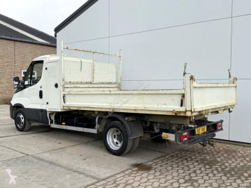 Utilitaire benne Iveco
