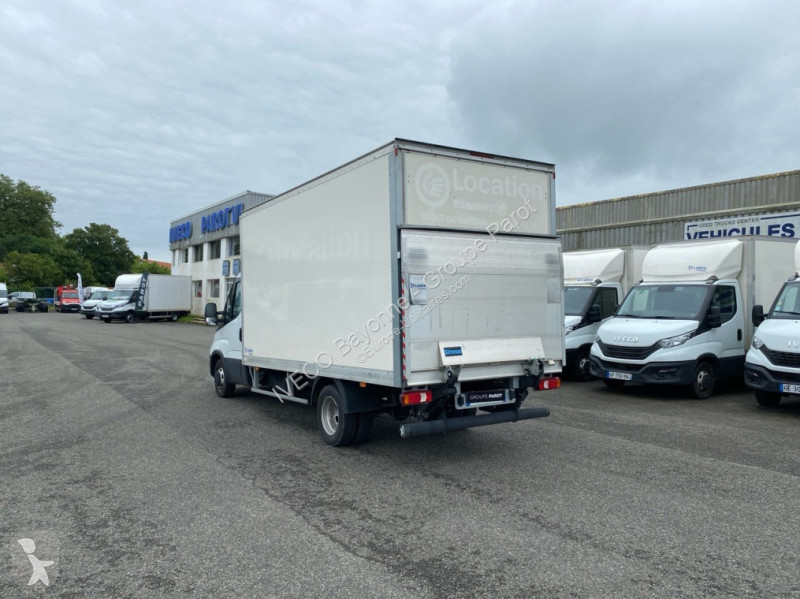 Véhicule utilitaire Iveco 35C16H3.0 empattement...