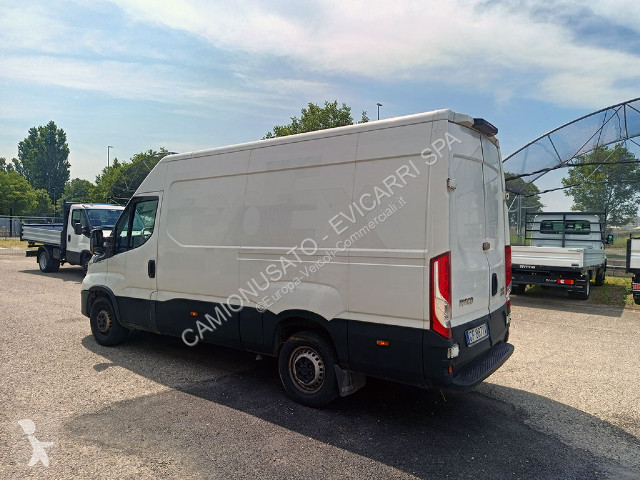 Veicolo commerciale Iveco Daily 35S14A8 V