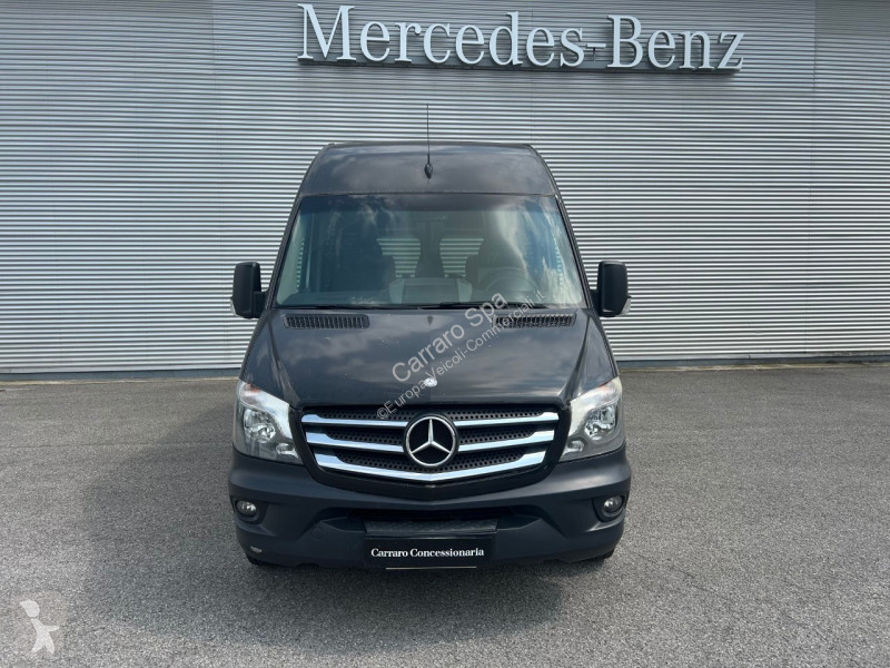 Furgoneta Mercedes II